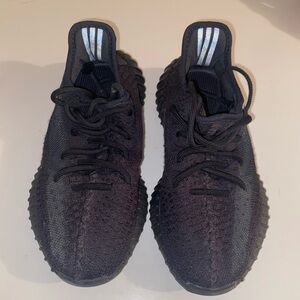 Adidas Yeezy Boost 350 V2 Onyx – Men’s Size 4.5